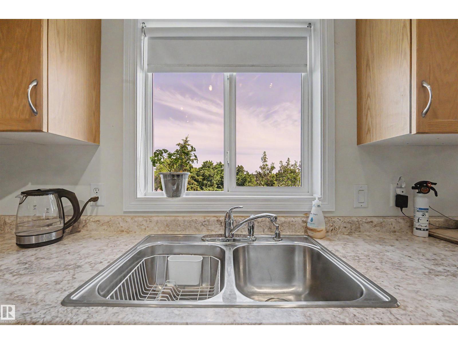 #231 231 78 A MCKENNEY AV - 9