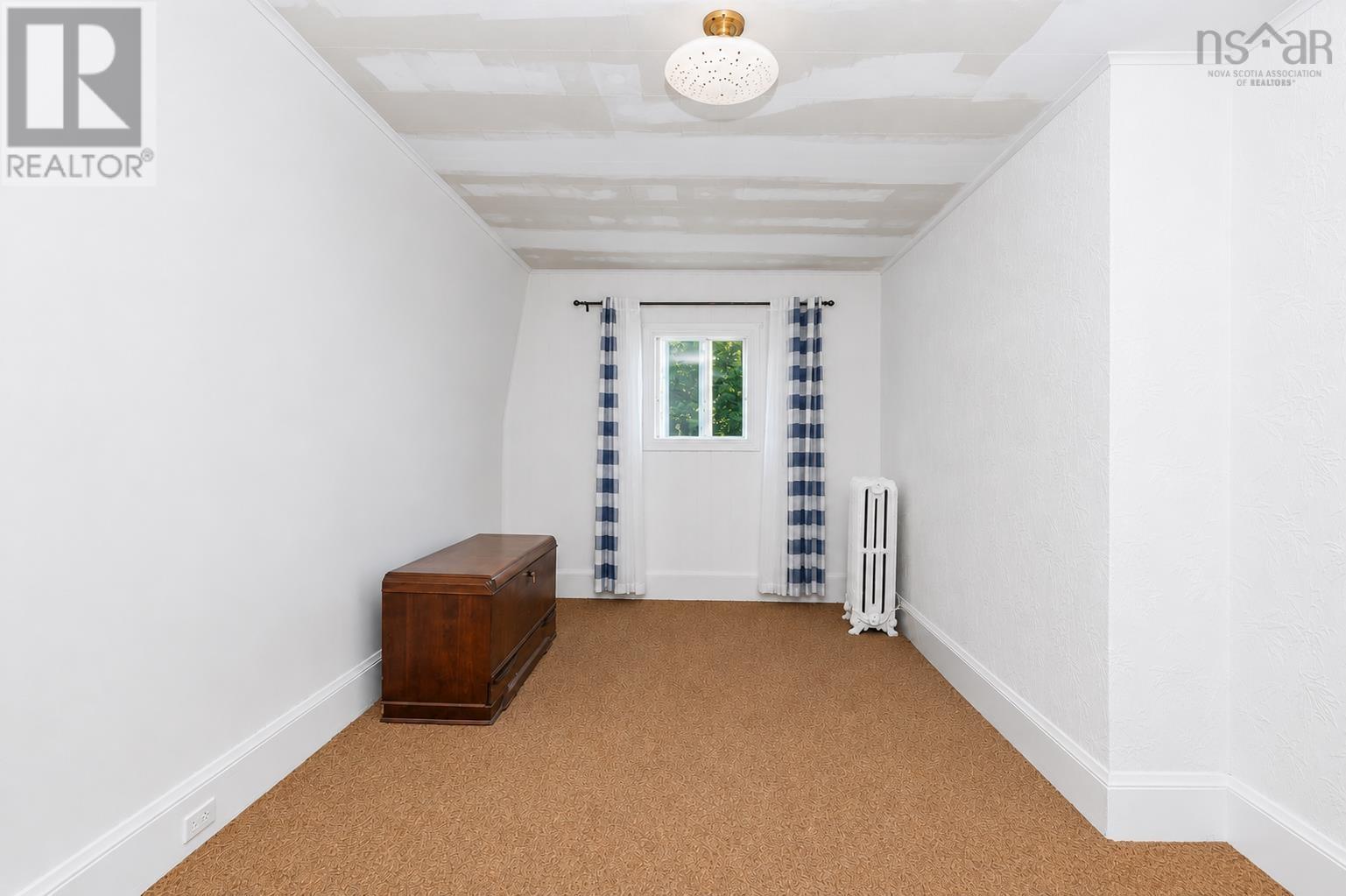 26 HUGH Street - 20