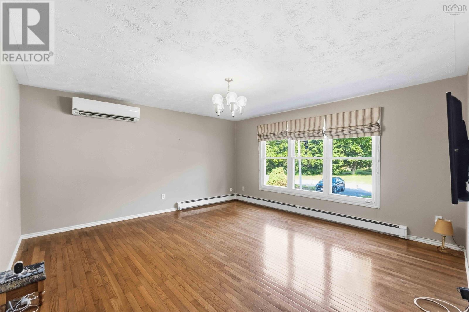 1004 Lydiard Rd - Image 8
