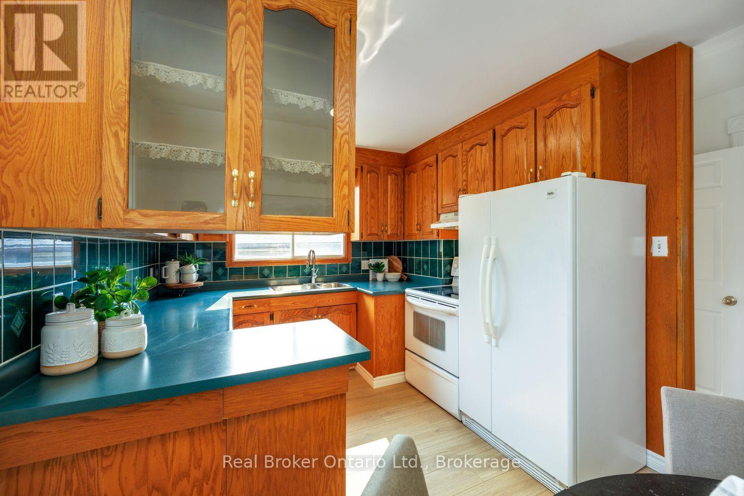 1125 BELVEDERE AVENUE - 14