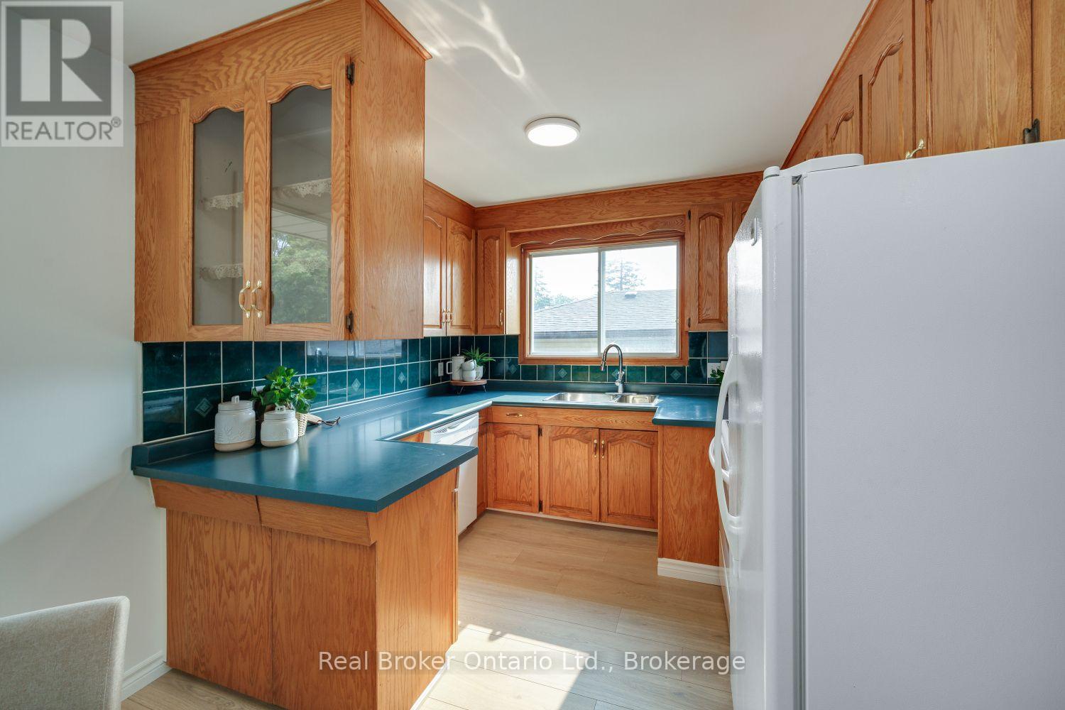 1125 BELVEDERE AVENUE - 13