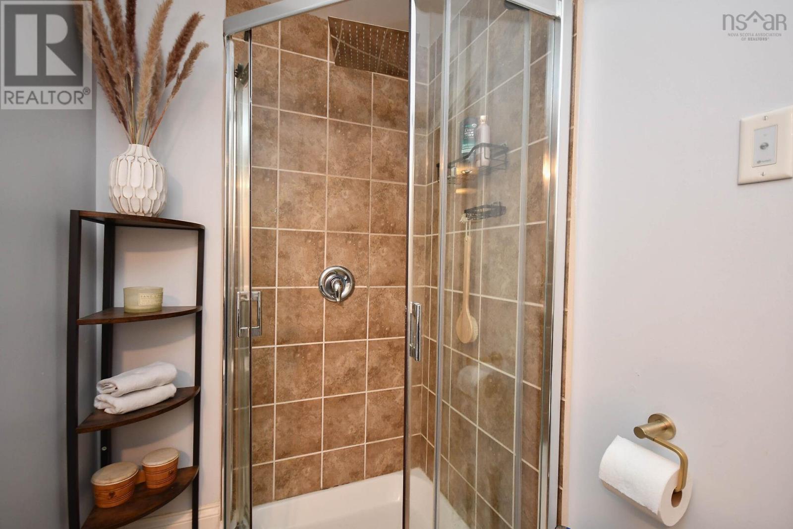 #607 200 Crown Drive - 29