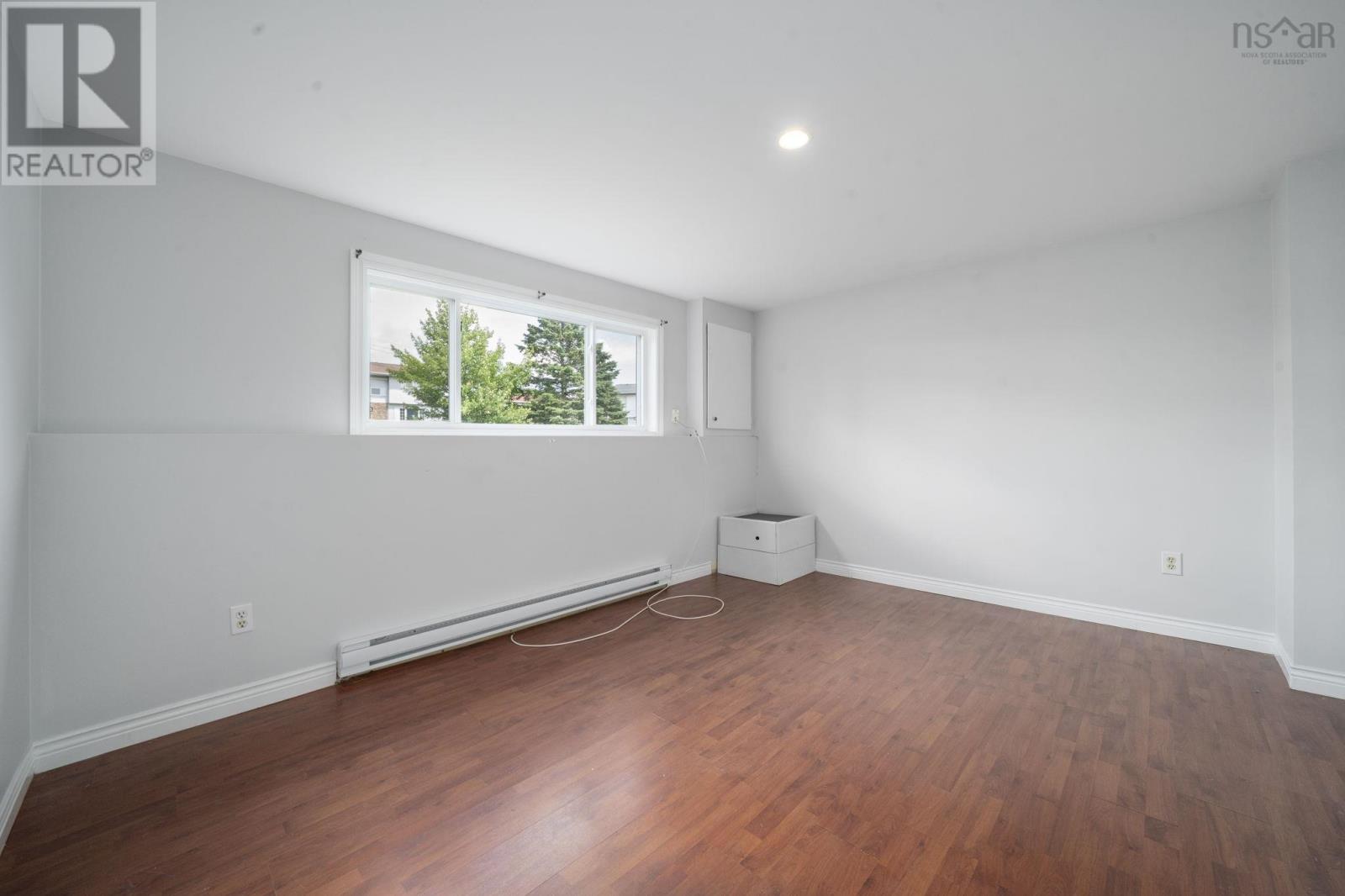 25 Linden Court - 31