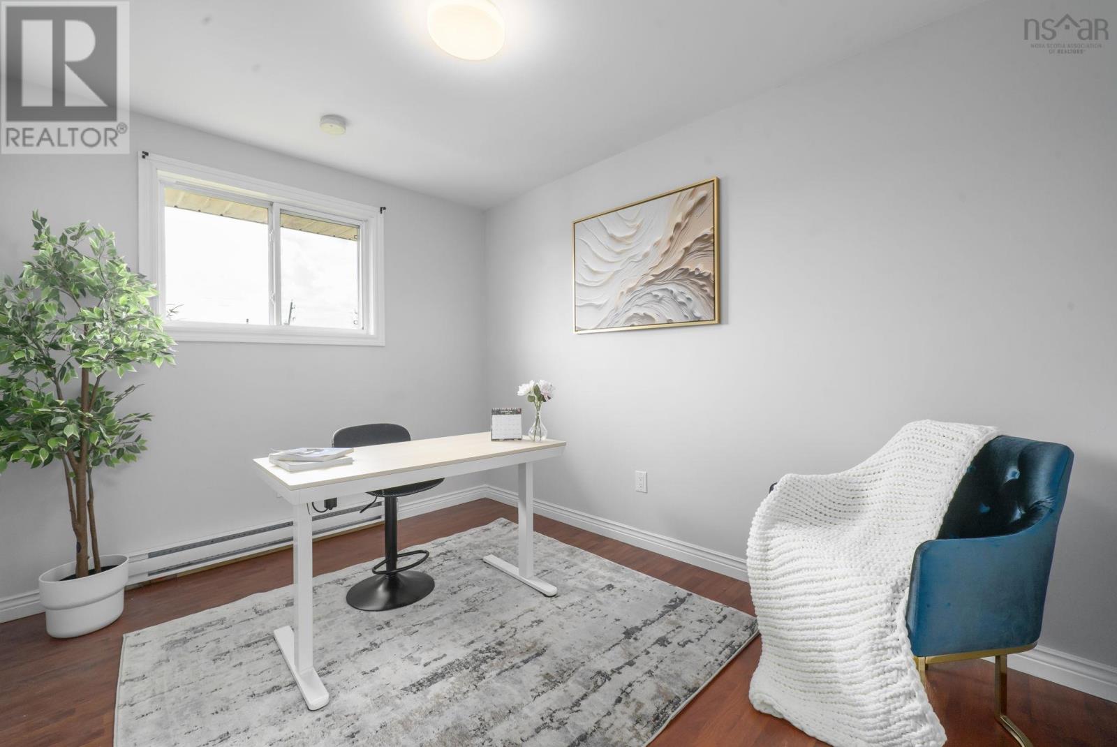 25 Linden Court - 23