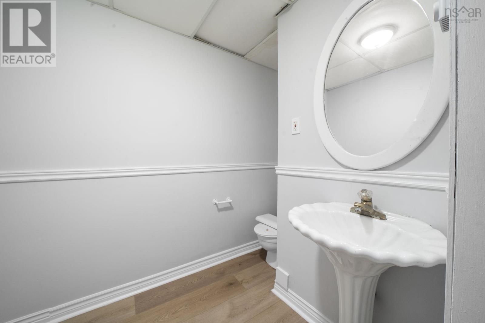 25 Linden Court - 34