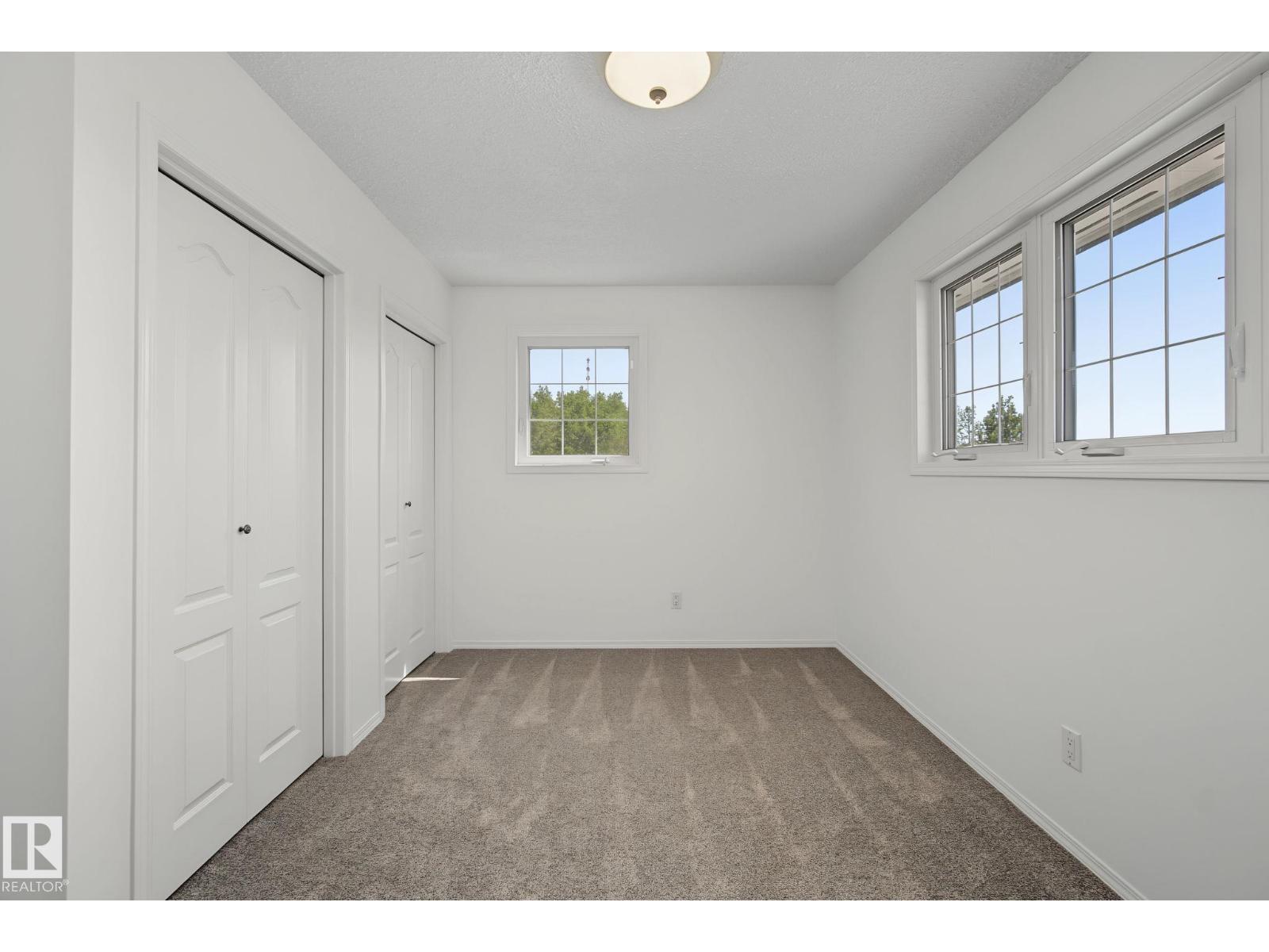 51357 RGE ROAD 231 - 32