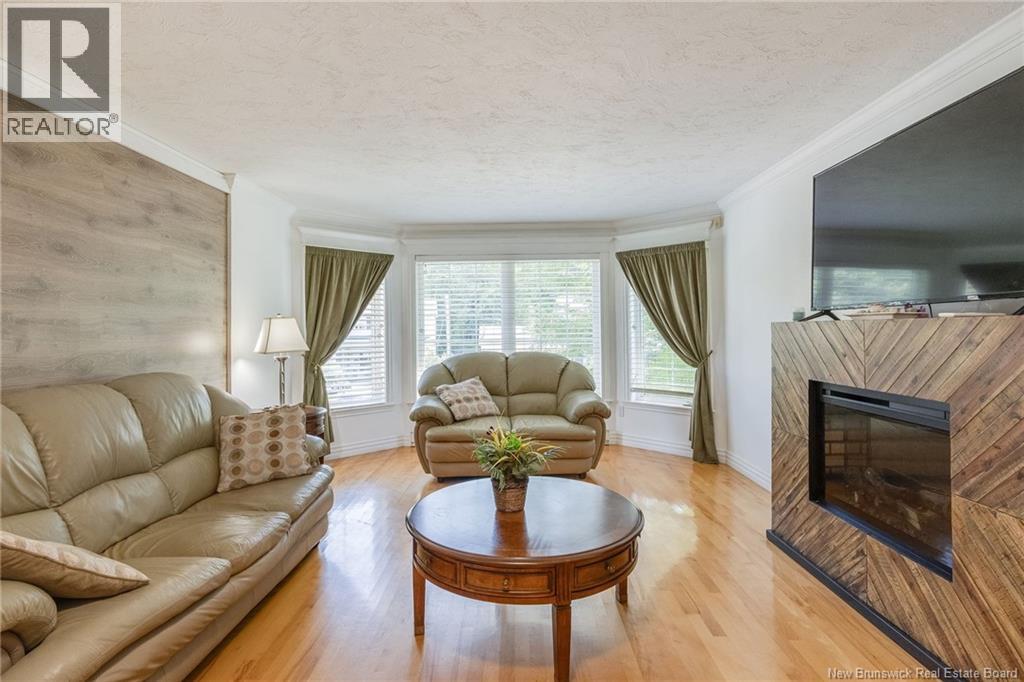 43 Morewood - Image 14