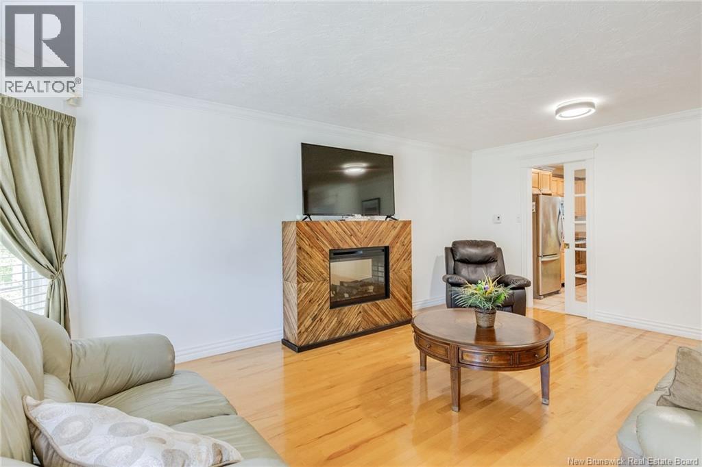 43 Morewood - Image 16