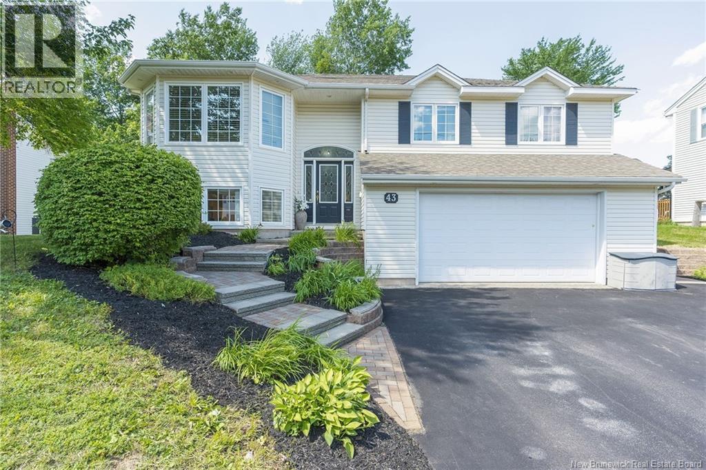 43 Morewood - Image 2