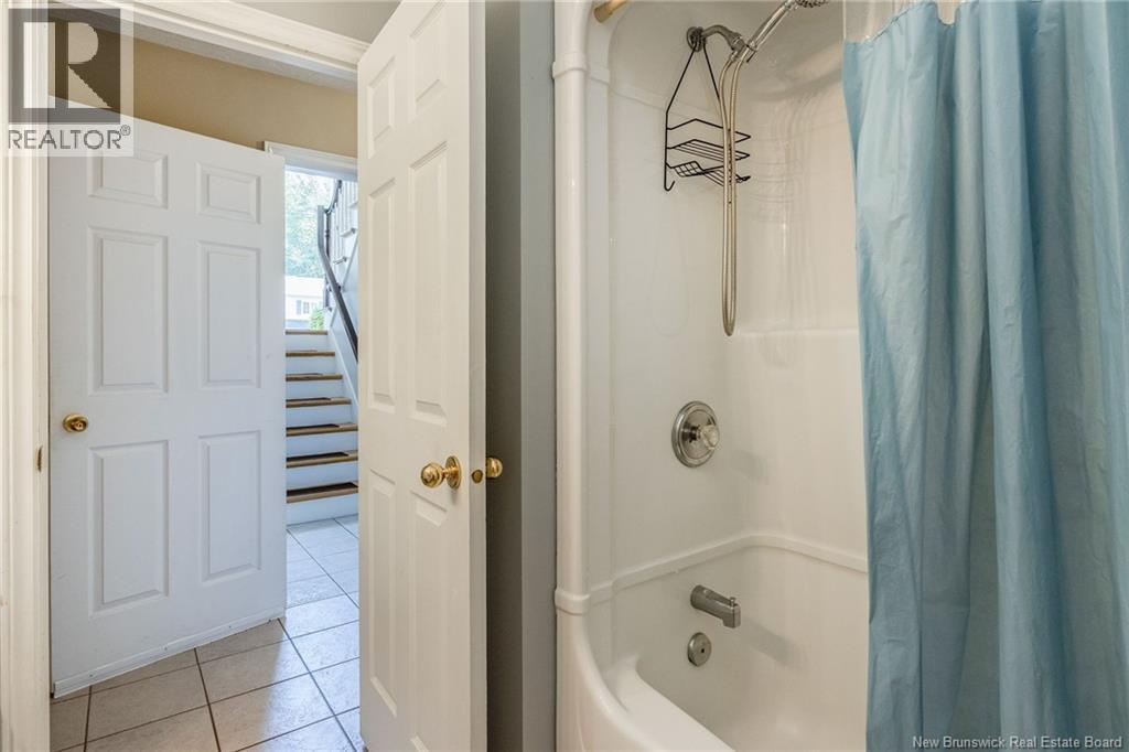 43 Morewood - Image 45
