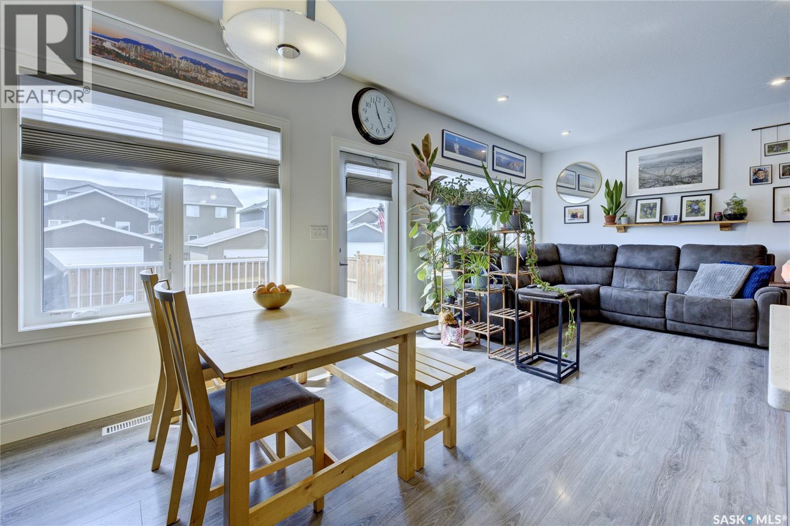 158 Cowan CRESCENT - 13