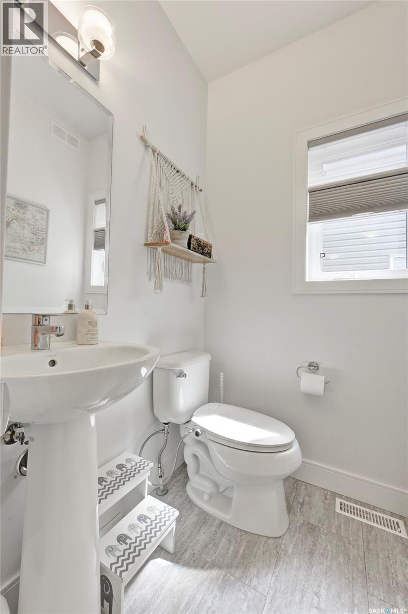 158 Cowan CRESCENT - 19