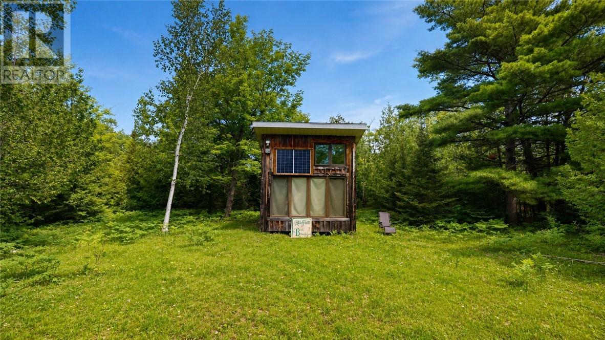 90 Clarke Rd - 26