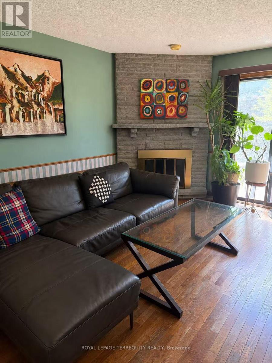 304 CHARLTON AVENUE - 4
