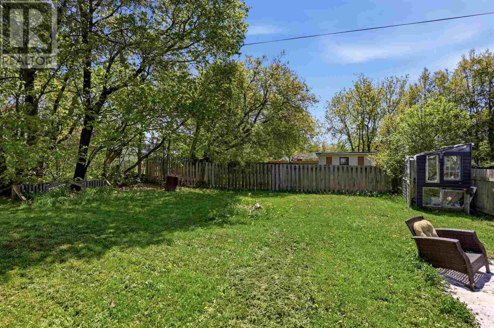 156 Walnut ST - 10