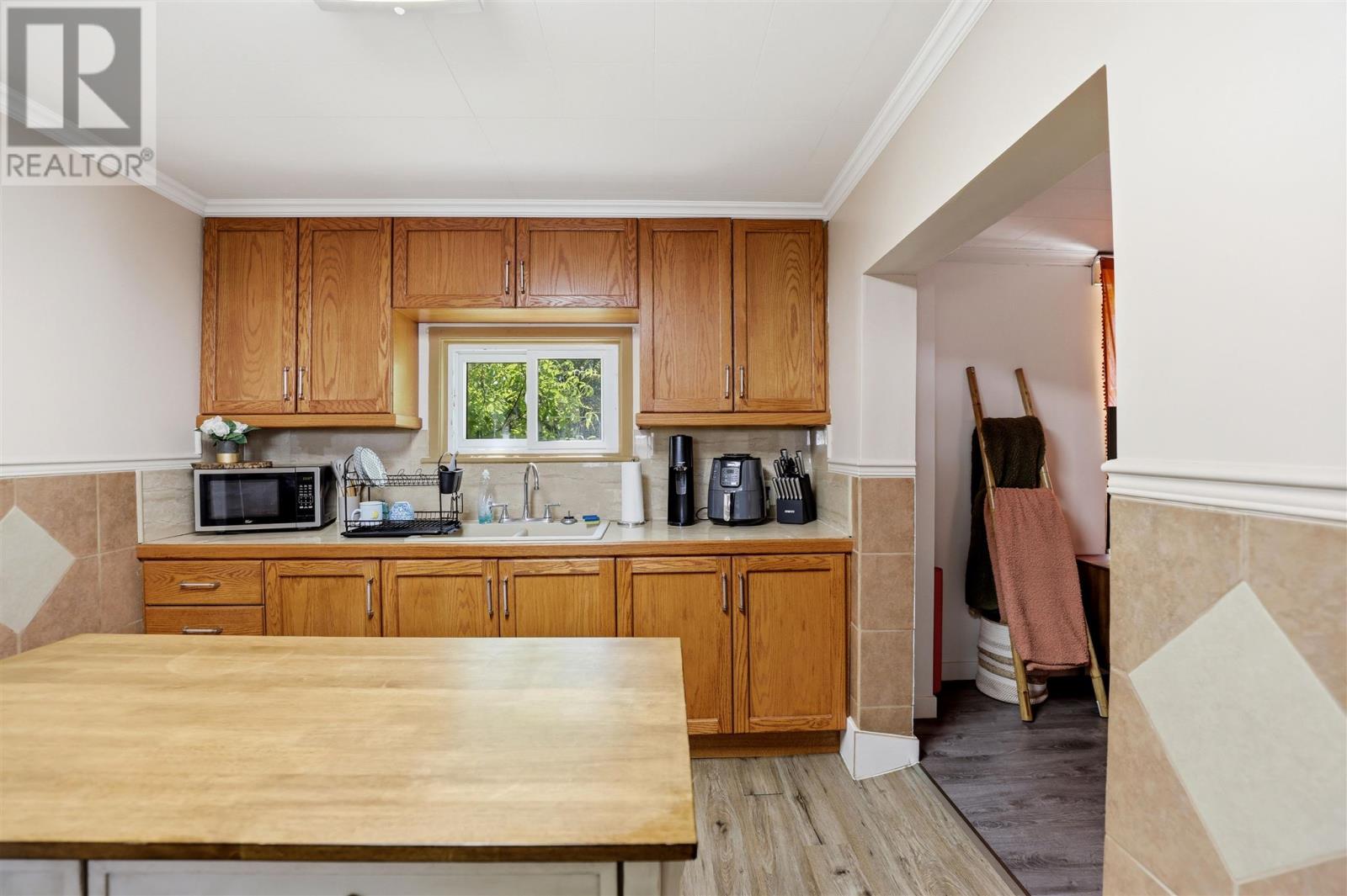 156 Walnut ST - 20