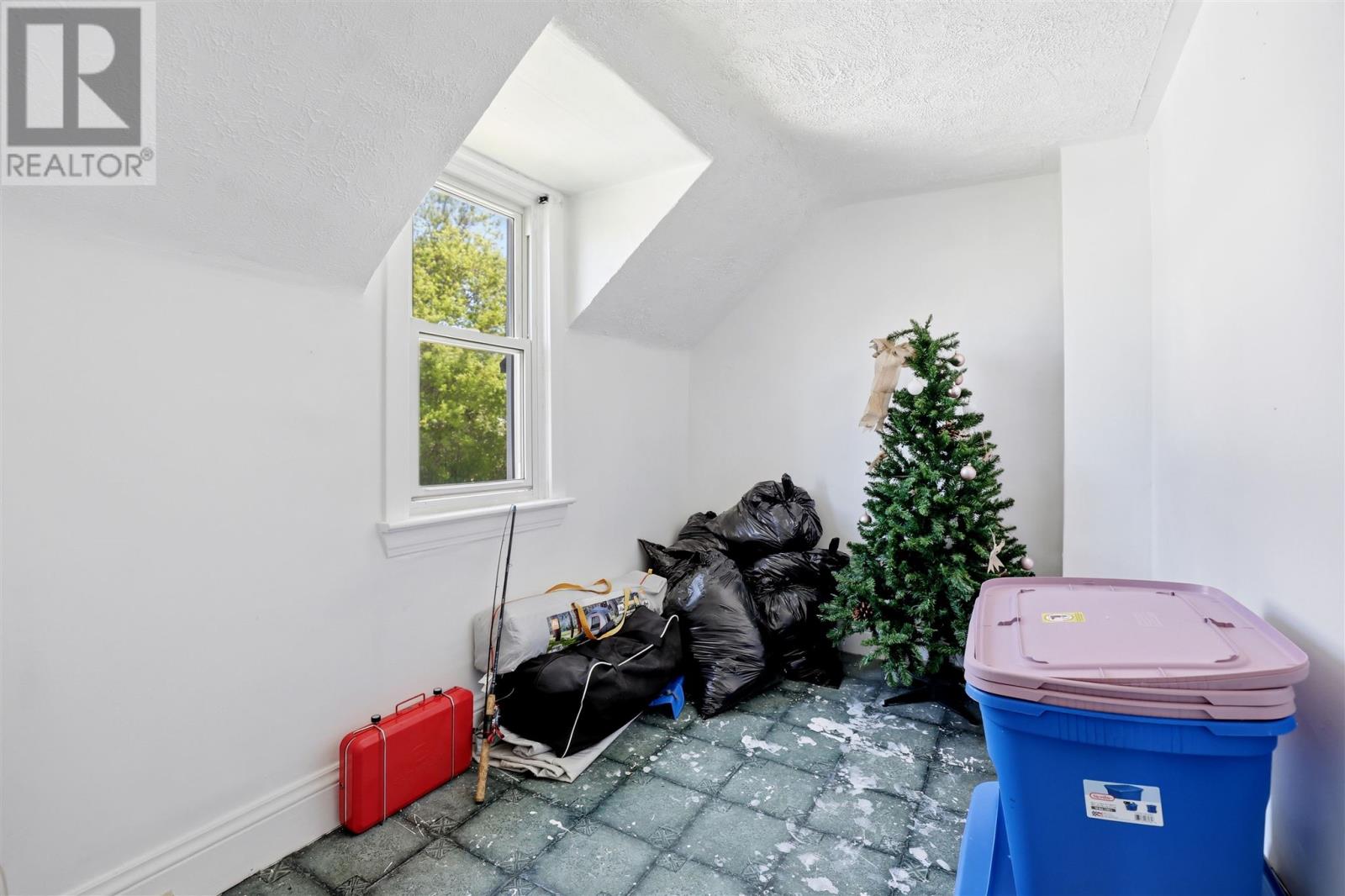 156 Walnut ST - 31