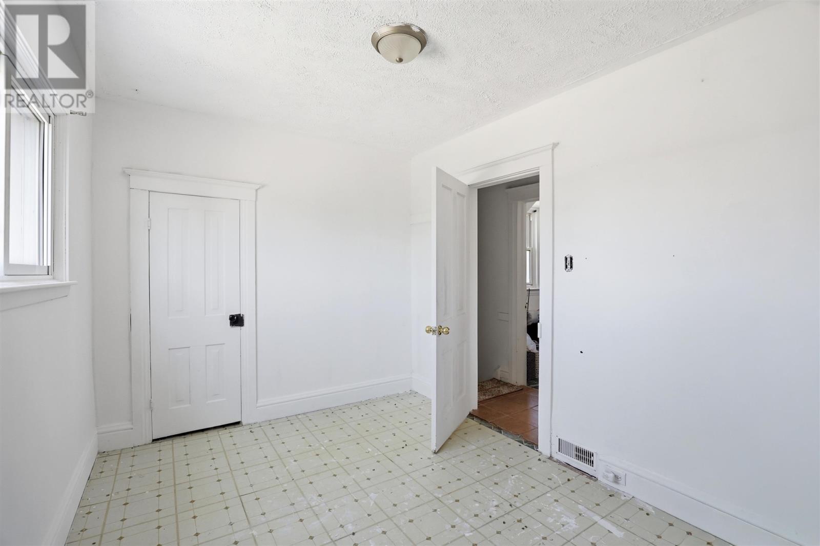 156 Walnut ST - 29