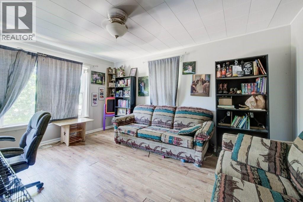 30 FOELL Street - Image 18