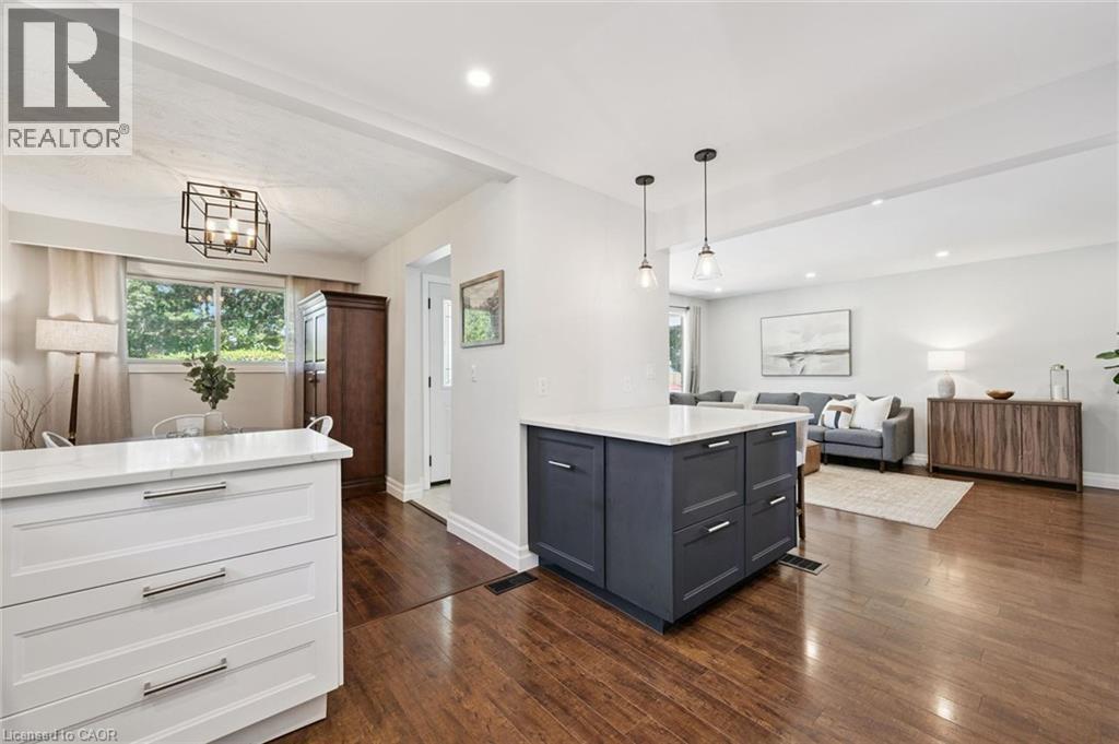 1298 ROSEMARY Crescent - Image 11