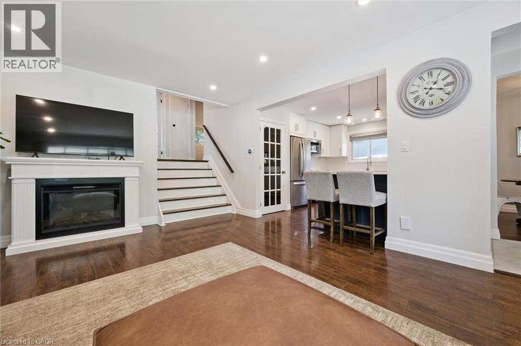 1298 ROSEMARY Crescent - Image 7