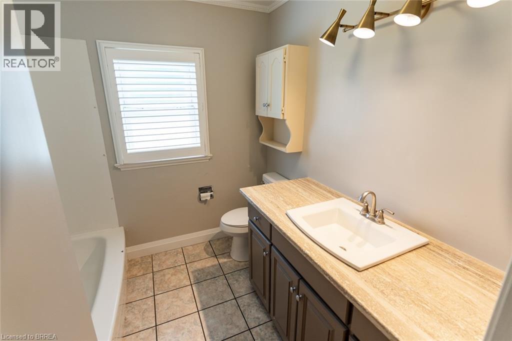 30 PROCTOR Avenue - 10