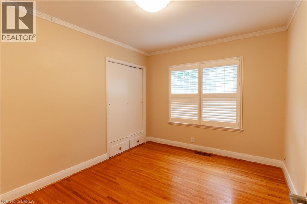 30 PROCTOR Avenue - 11