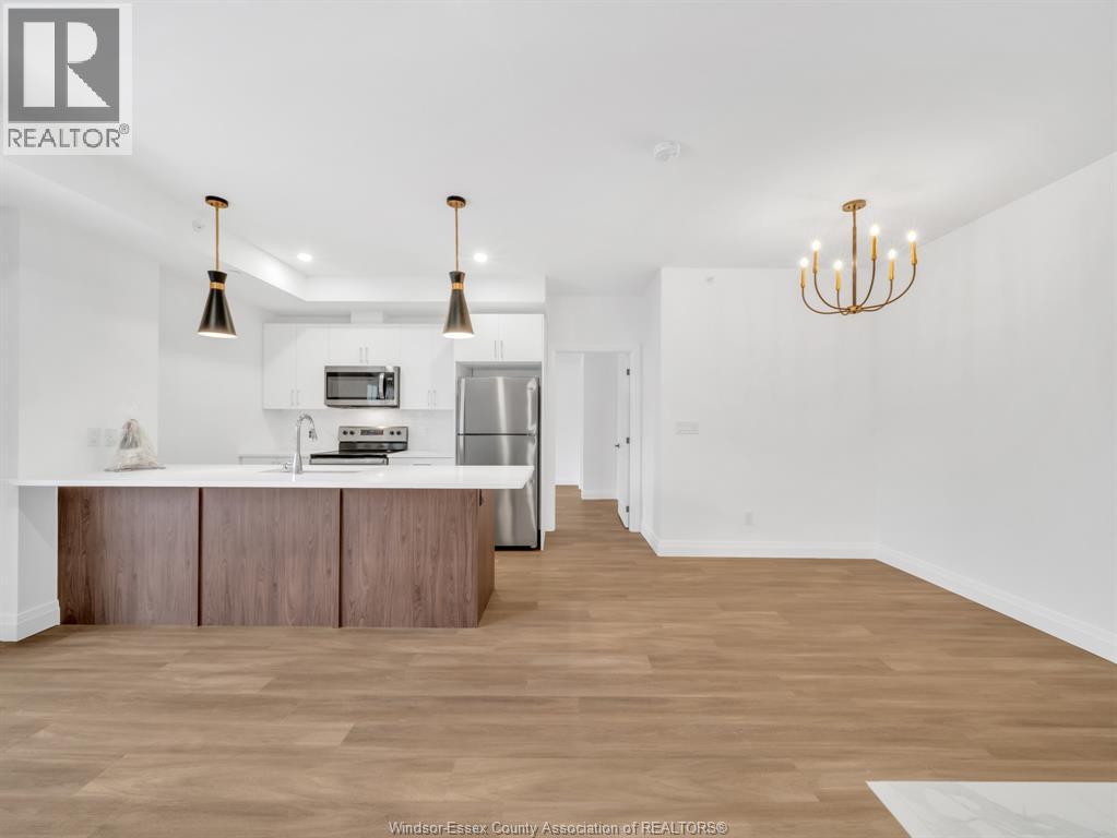 #411 3817 HOWARD AVENUE - 6