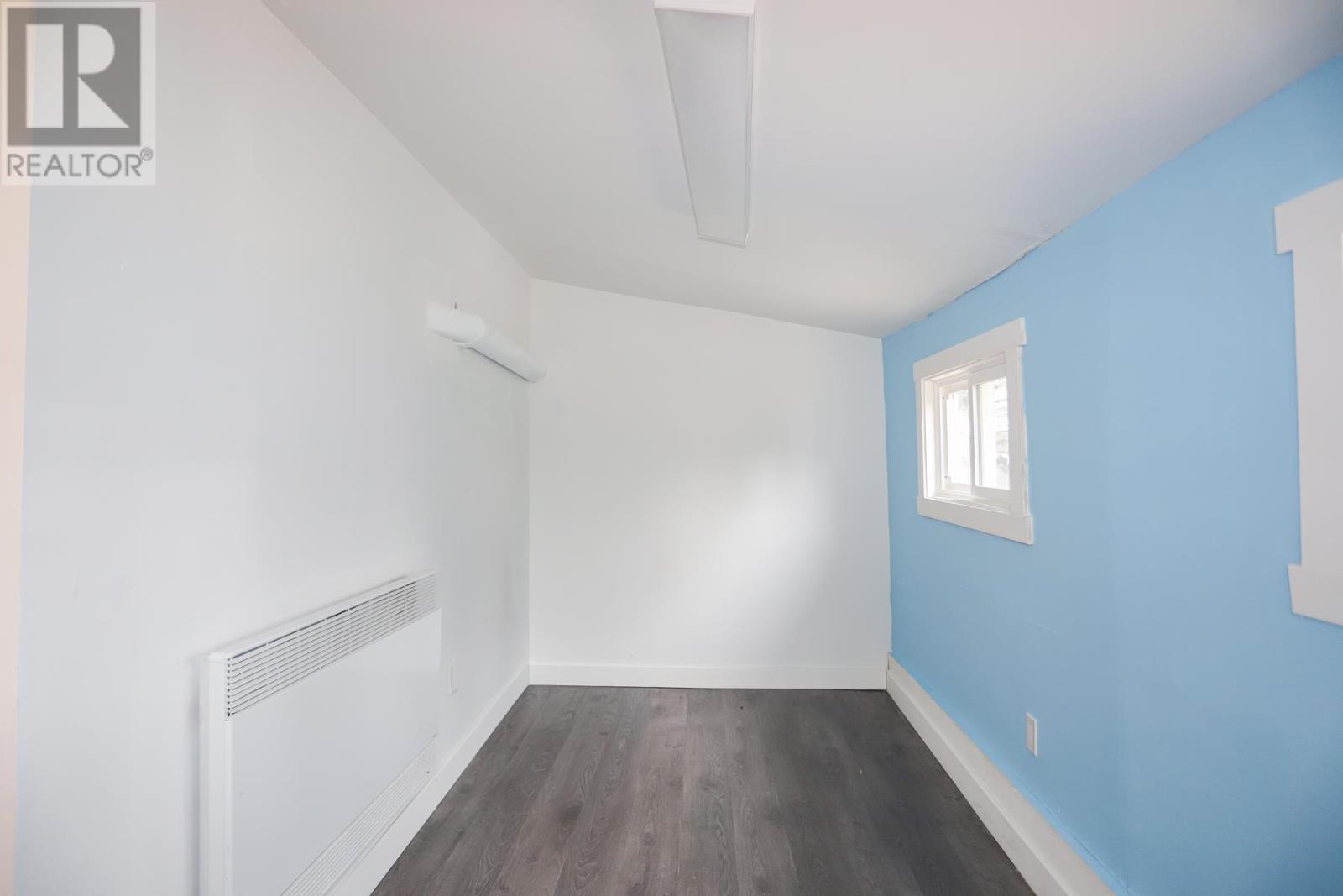 404 John ST - 21