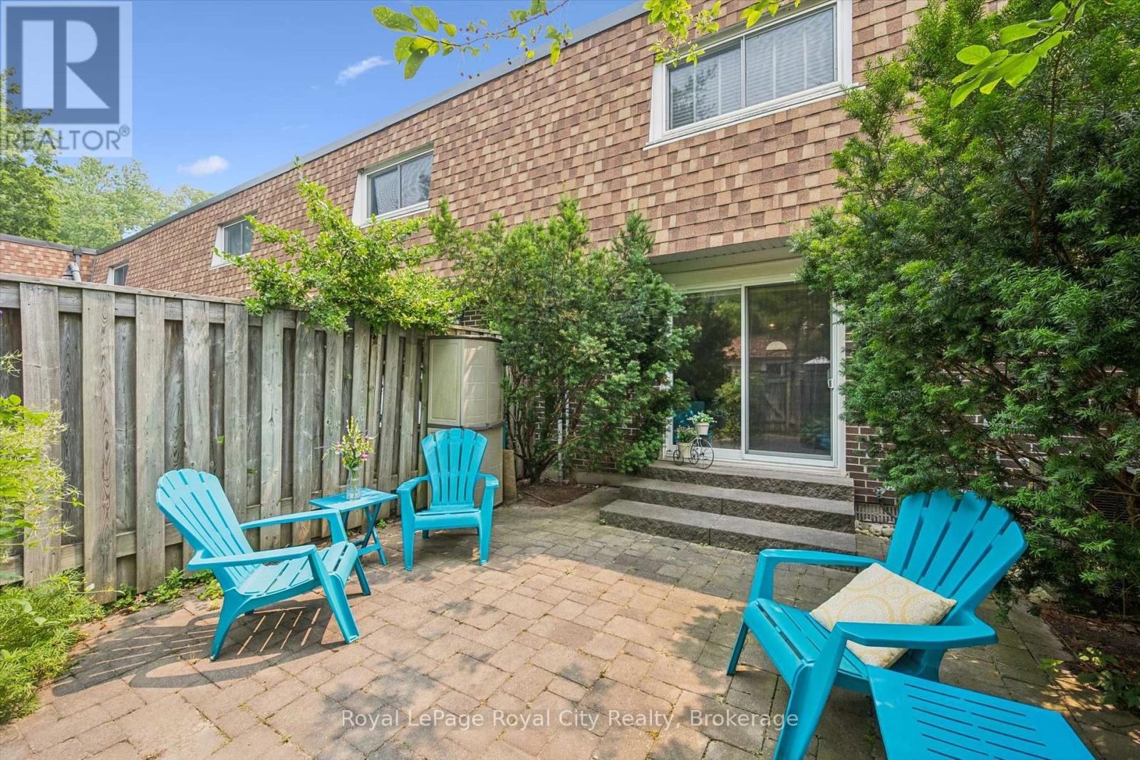 #30 383 EDINBURGH ROAD S - 39