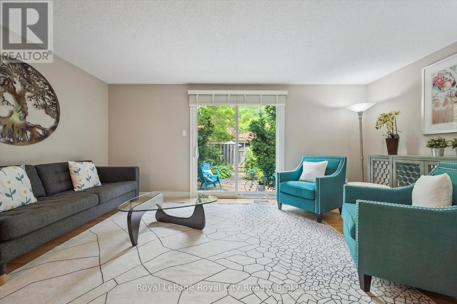 #30 383 EDINBURGH ROAD S - Image 8