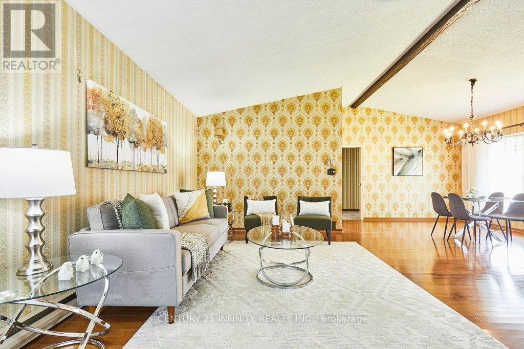 1 GOODLAND GATE - 9