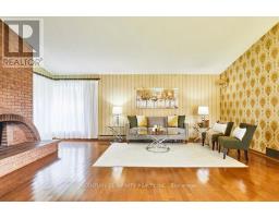 Living room - 1 Goodland Gate, Toronto, ON M1S1V4 Photo 7
