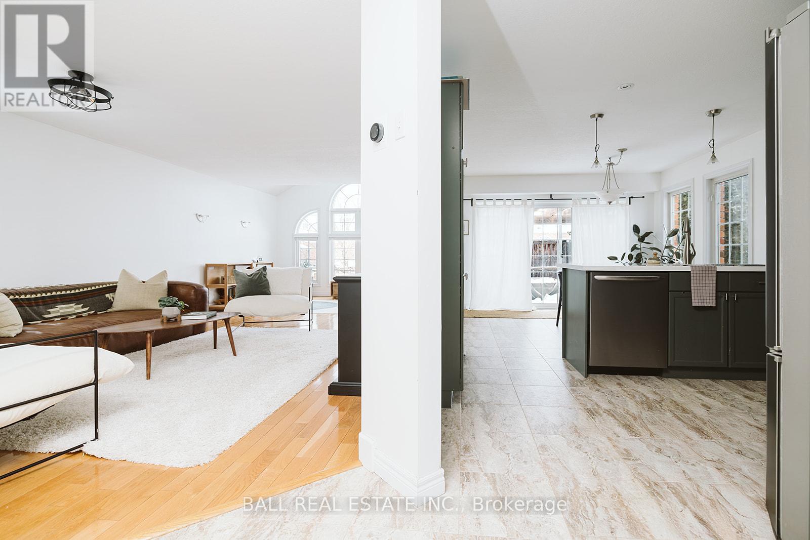 66 HIGHLANDS CRESCENT - 24