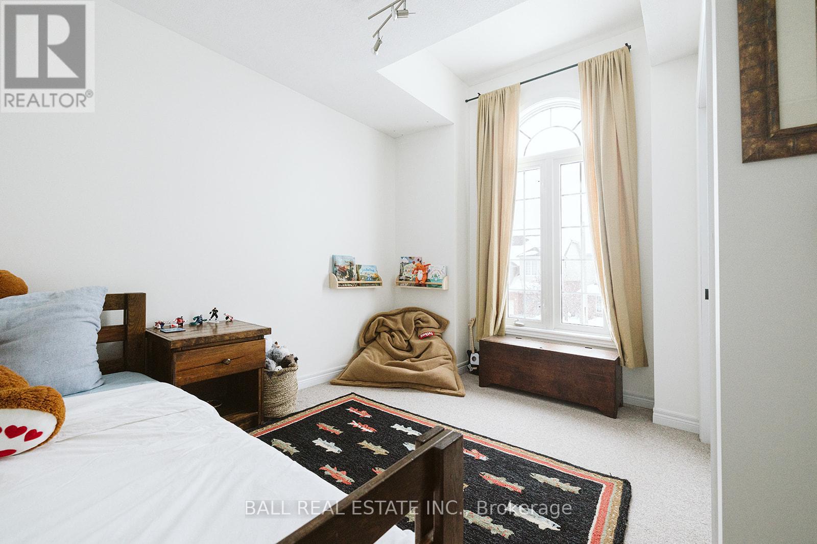 66 HIGHLANDS CRESCENT - 28