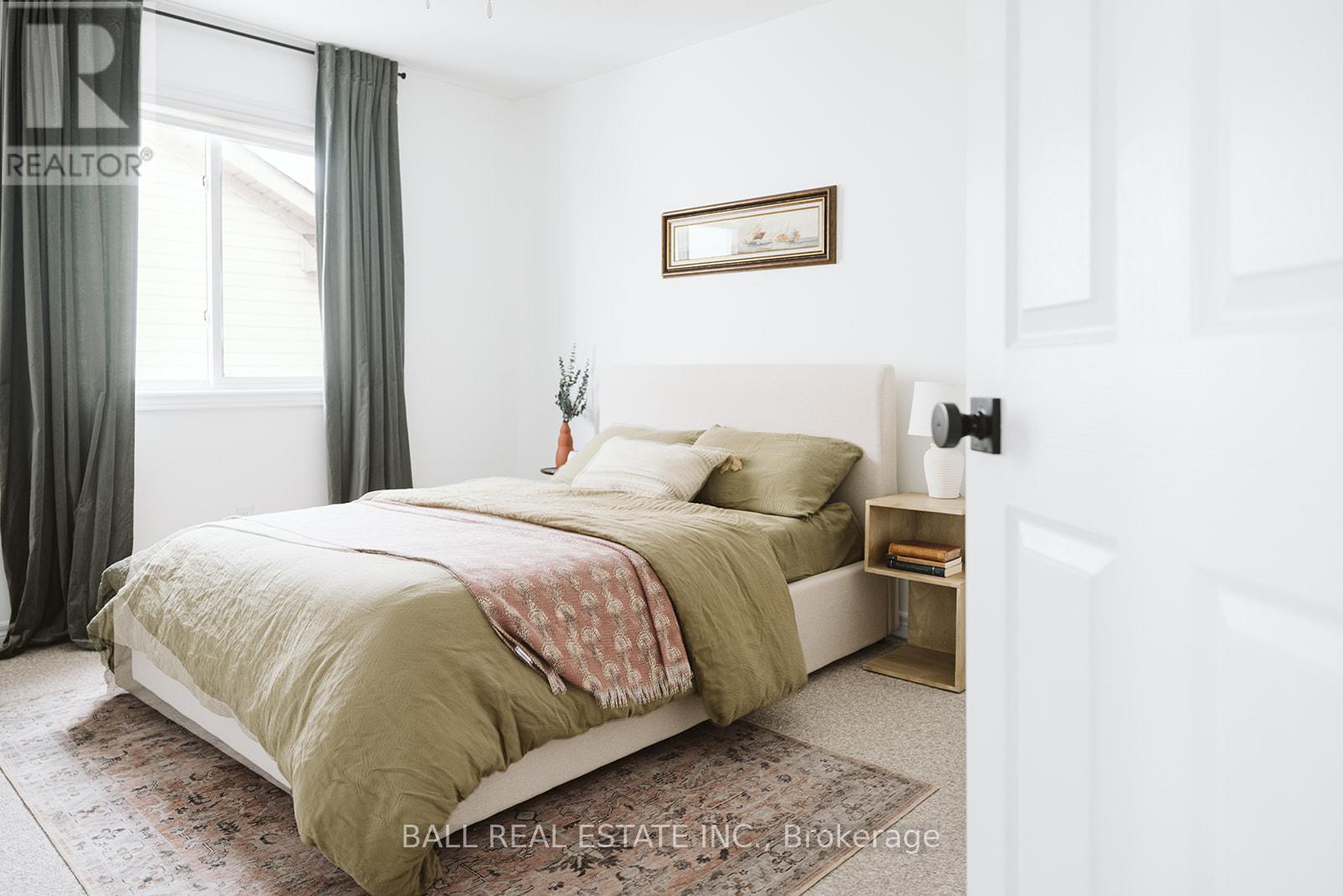 66 HIGHLANDS CRESCENT - 32