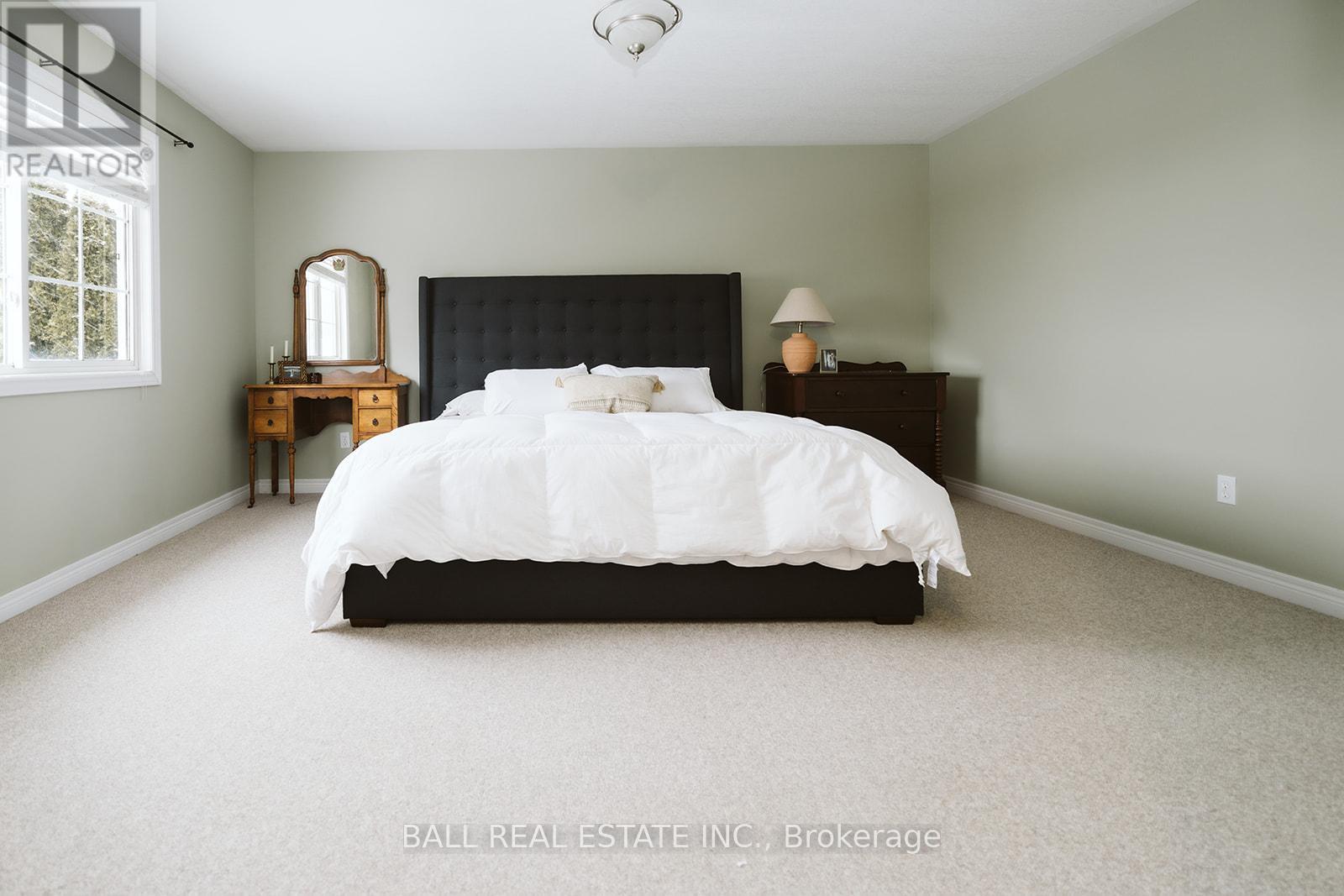 66 HIGHLANDS CRESCENT - 36