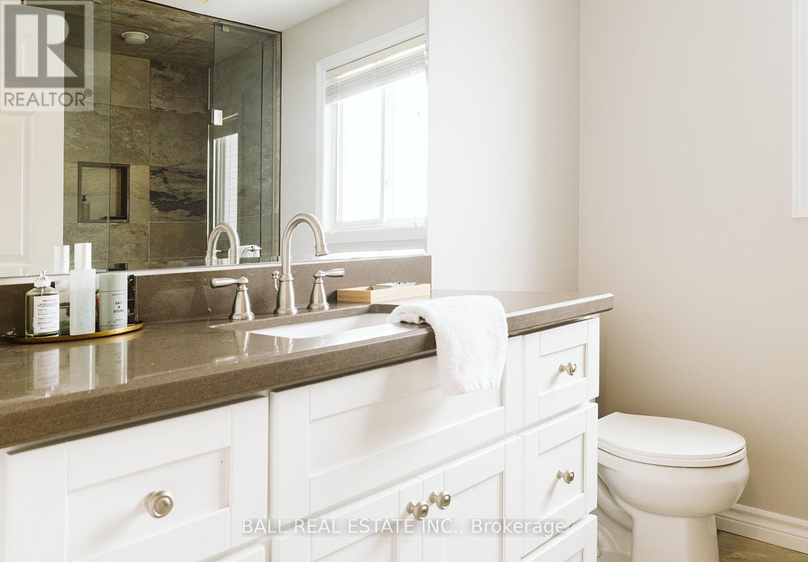 66 HIGHLANDS CRESCENT - 38