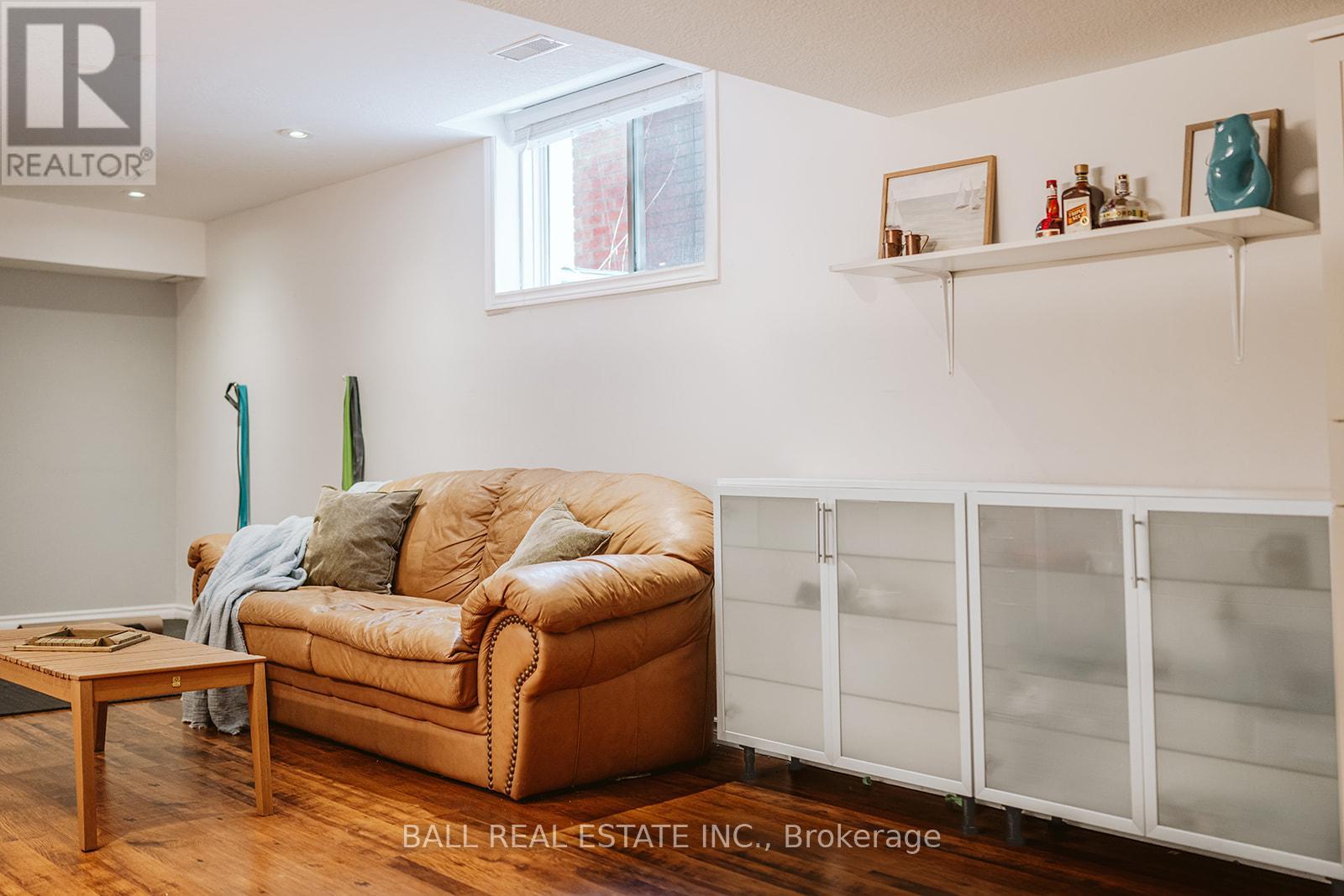 66 HIGHLANDS CRESCENT - 42