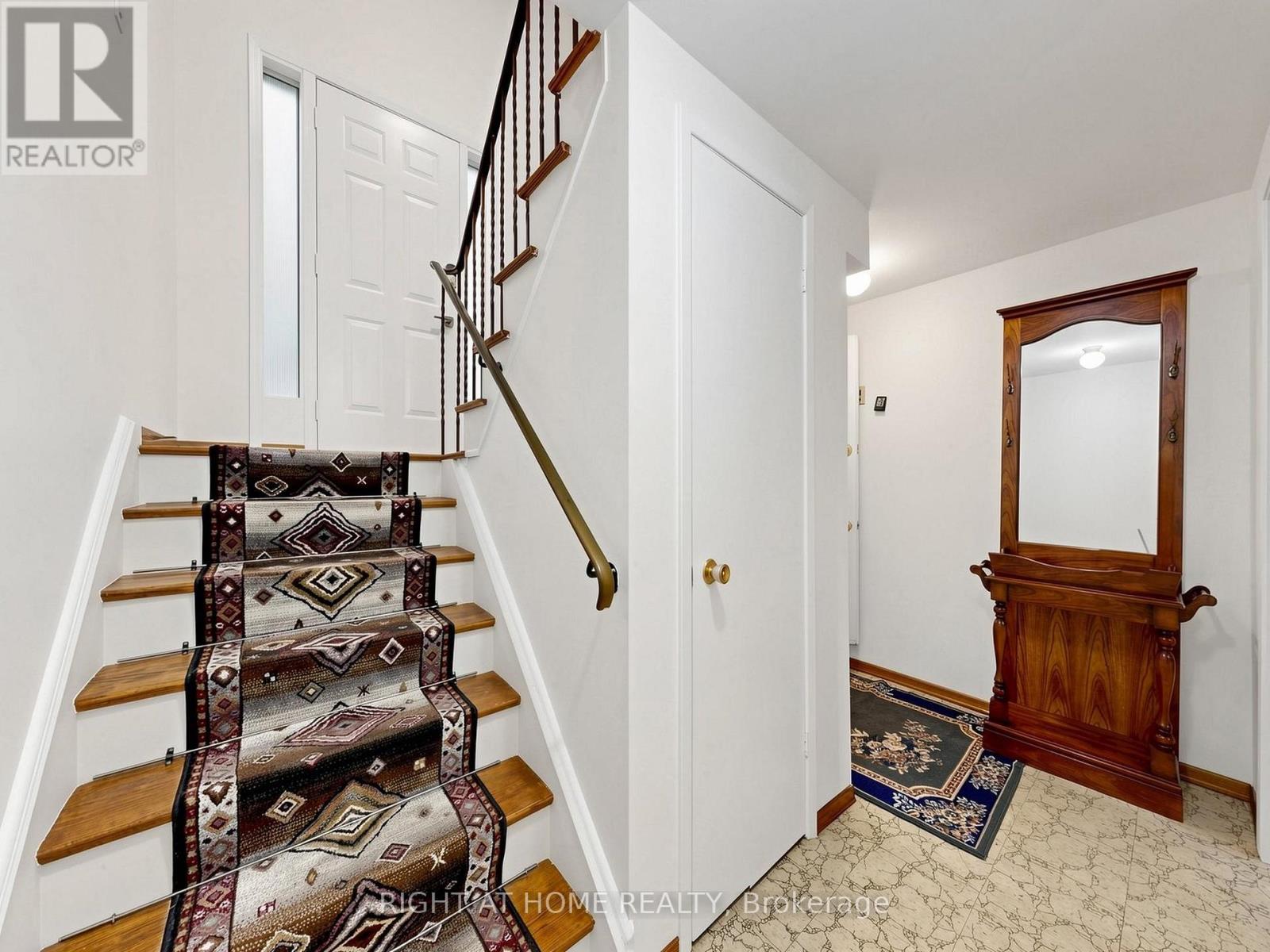 227 APACHE TRAIL - 19