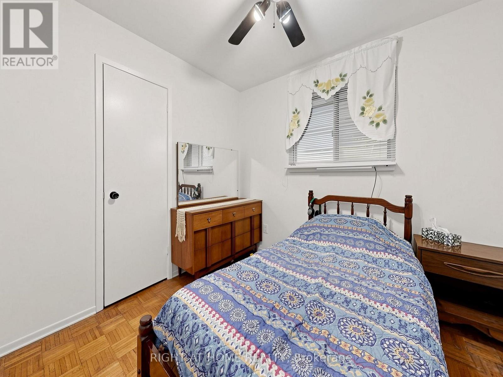 227 APACHE TRAIL - 23