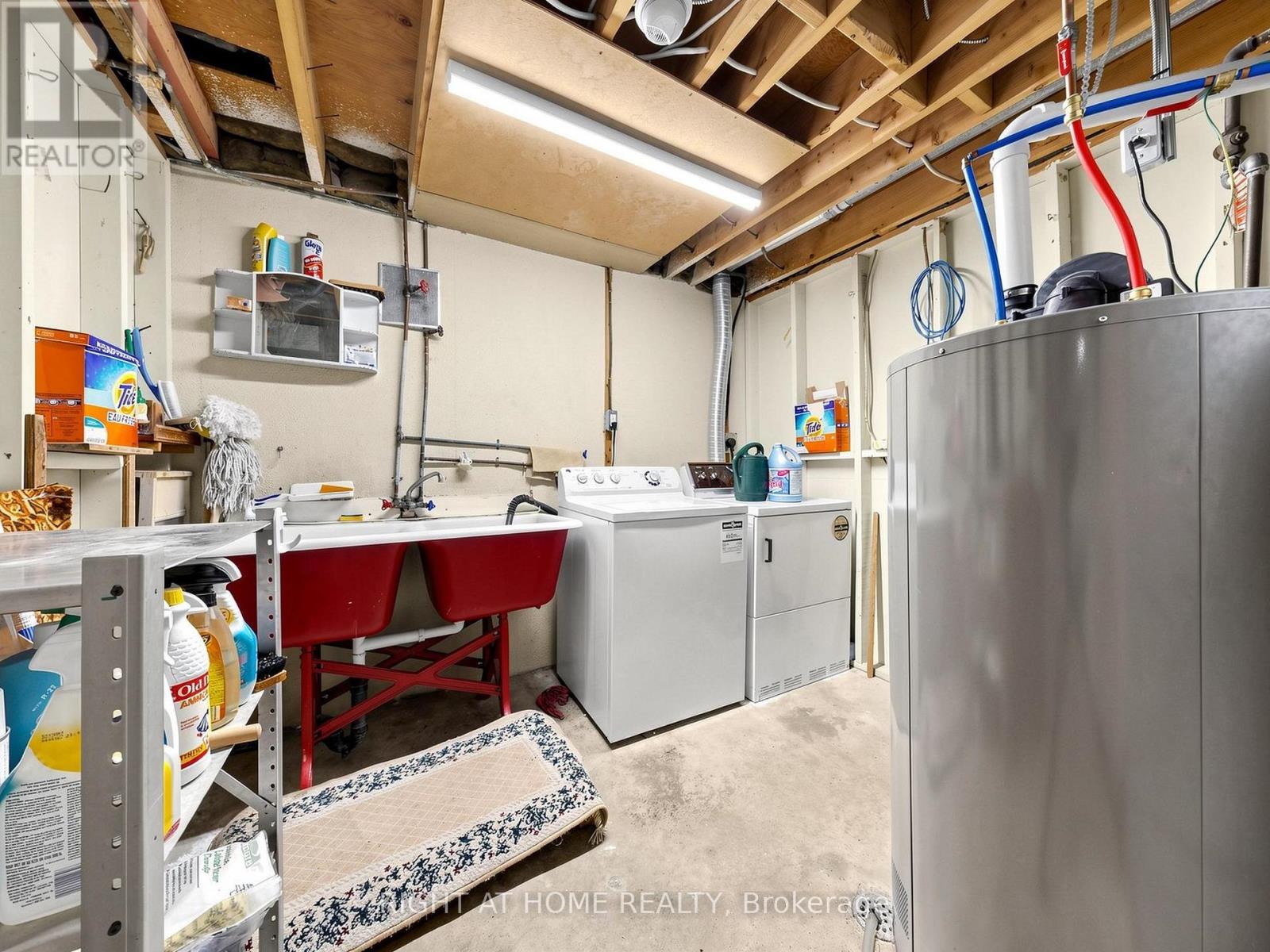 227 APACHE TRAIL - 36