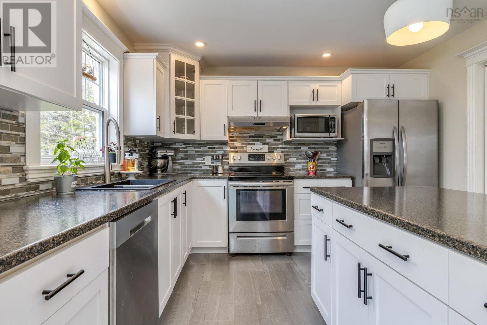 48 Gleneagles Drive - 14
