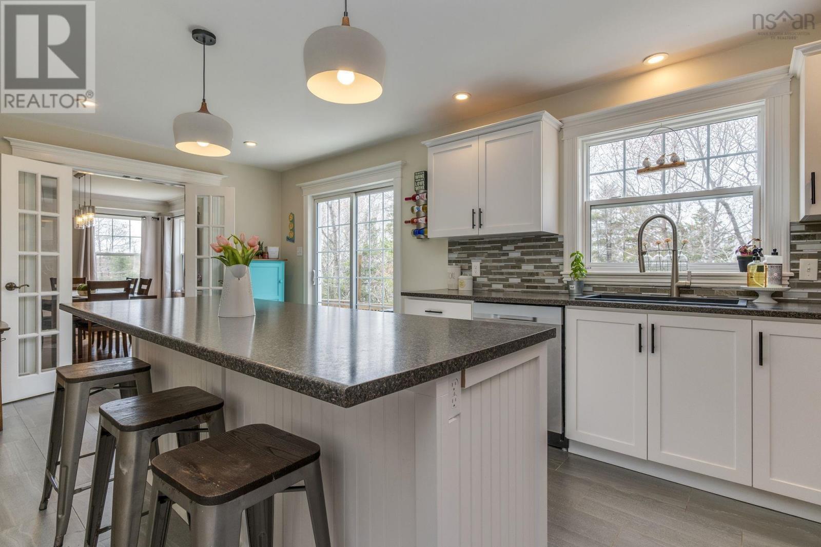48 Gleneagles Drive - 12