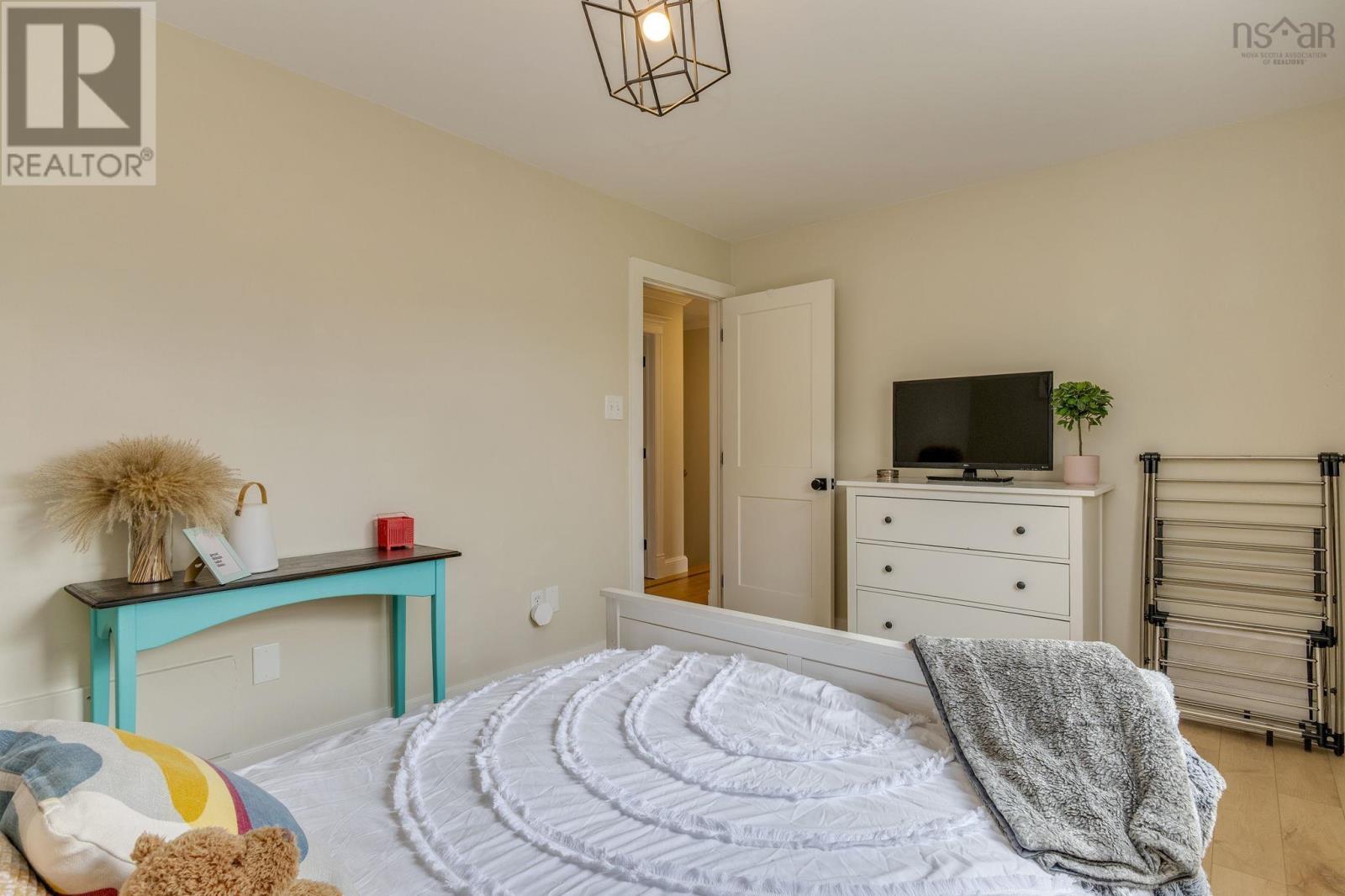 48 Gleneagles Drive - 28