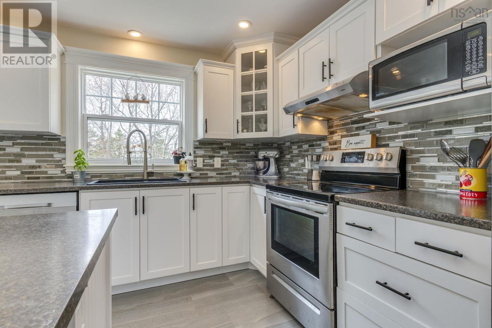 48 Gleneagles Drive - 11