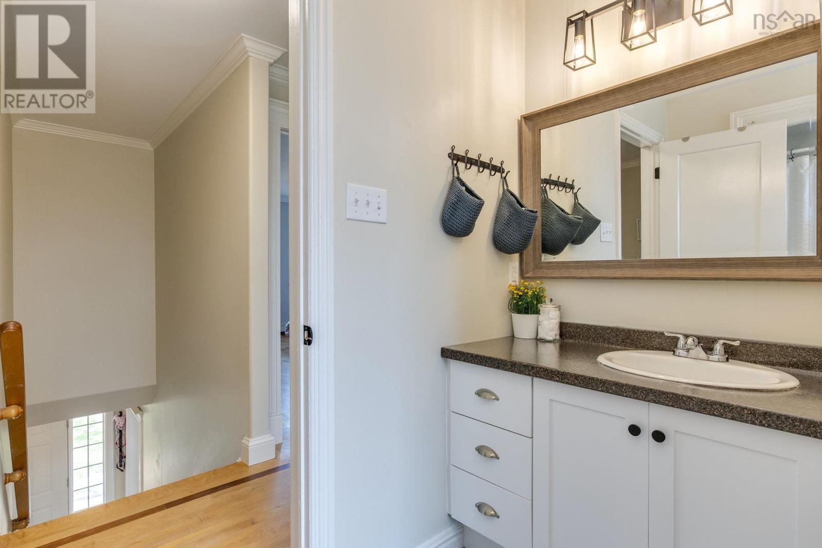 48 Gleneagles Drive - 39