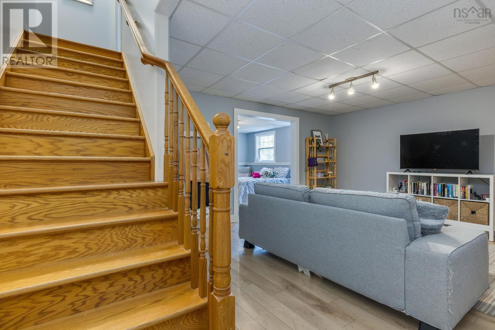 48 Gleneagles Drive - 40