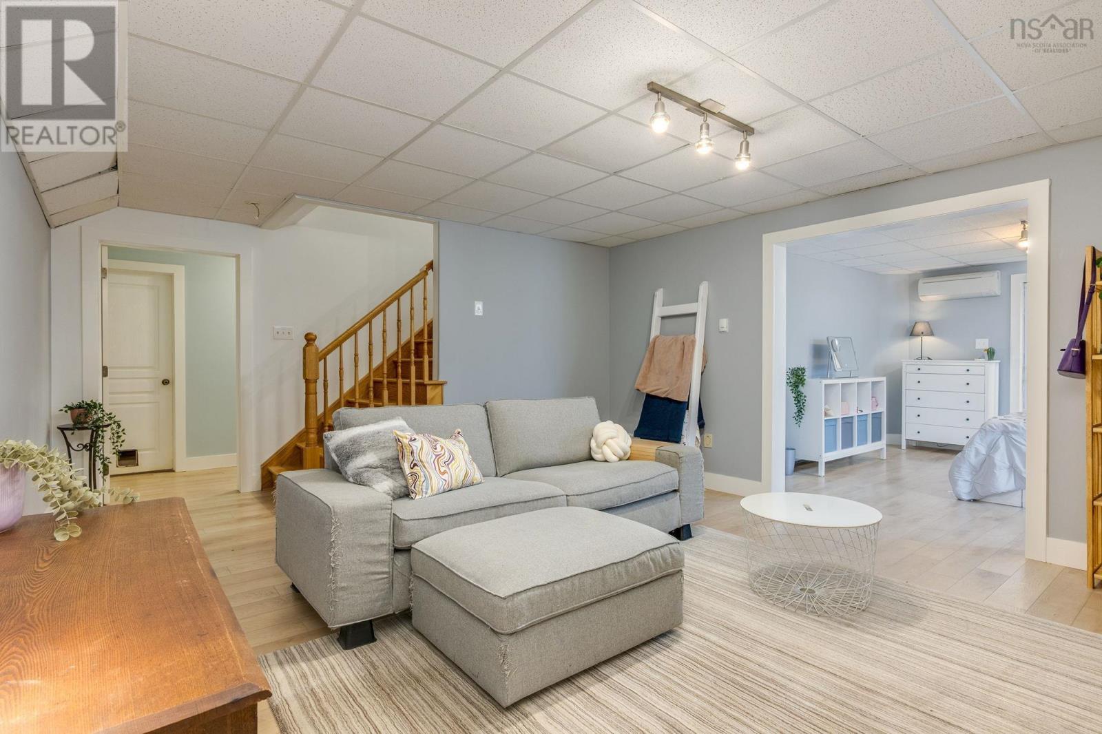 48 Gleneagles Drive - 41