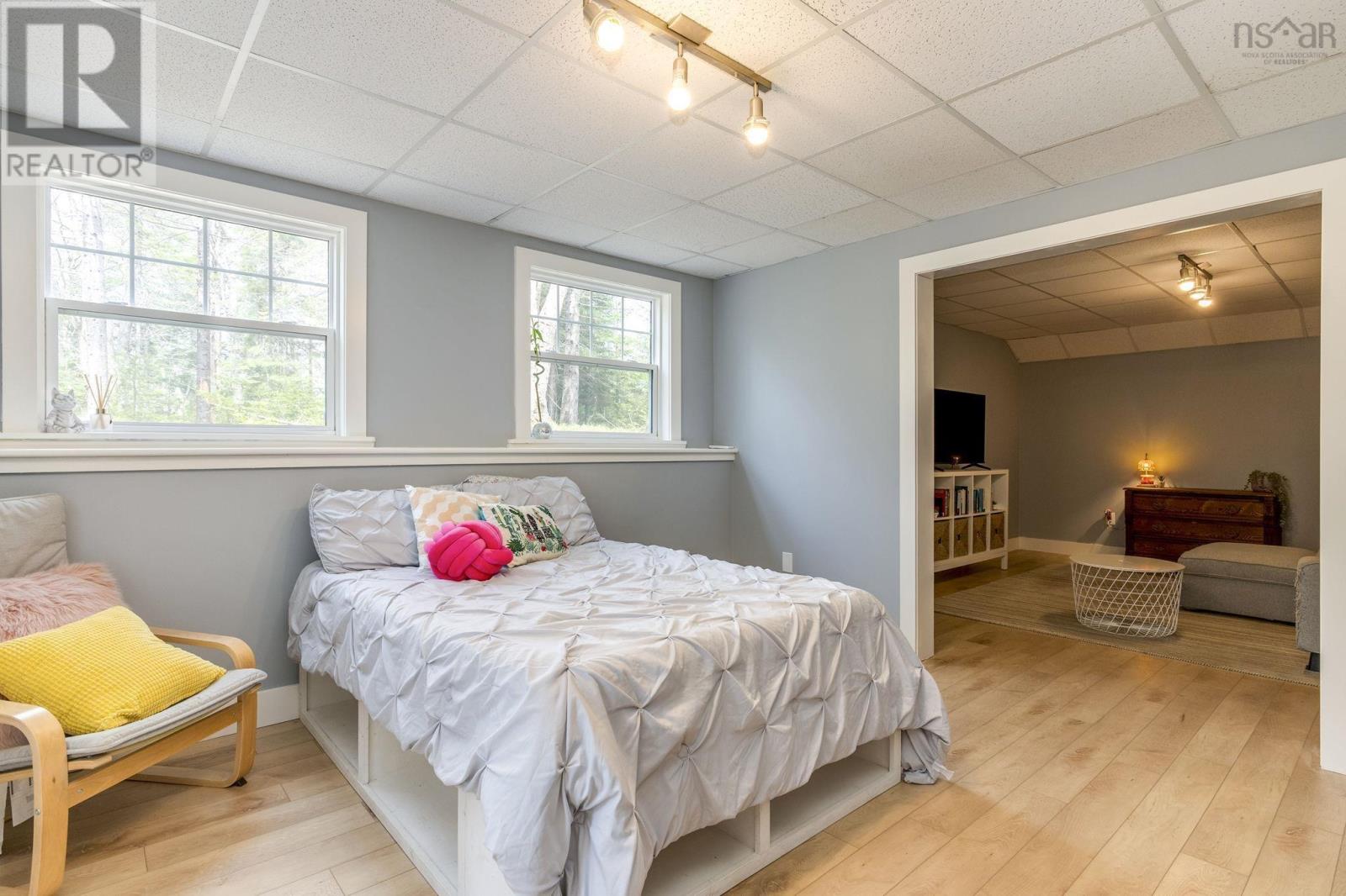 48 Gleneagles Drive - 43